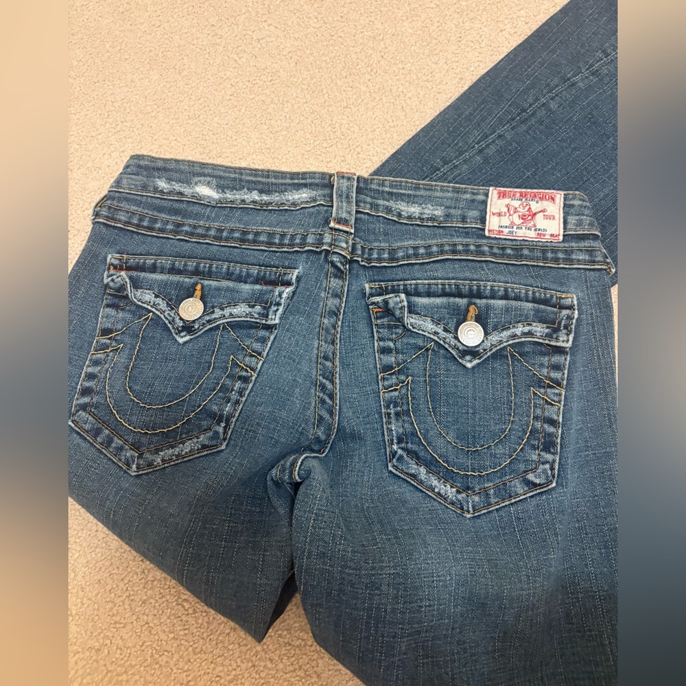 True Religion - Picture 3 of 5
